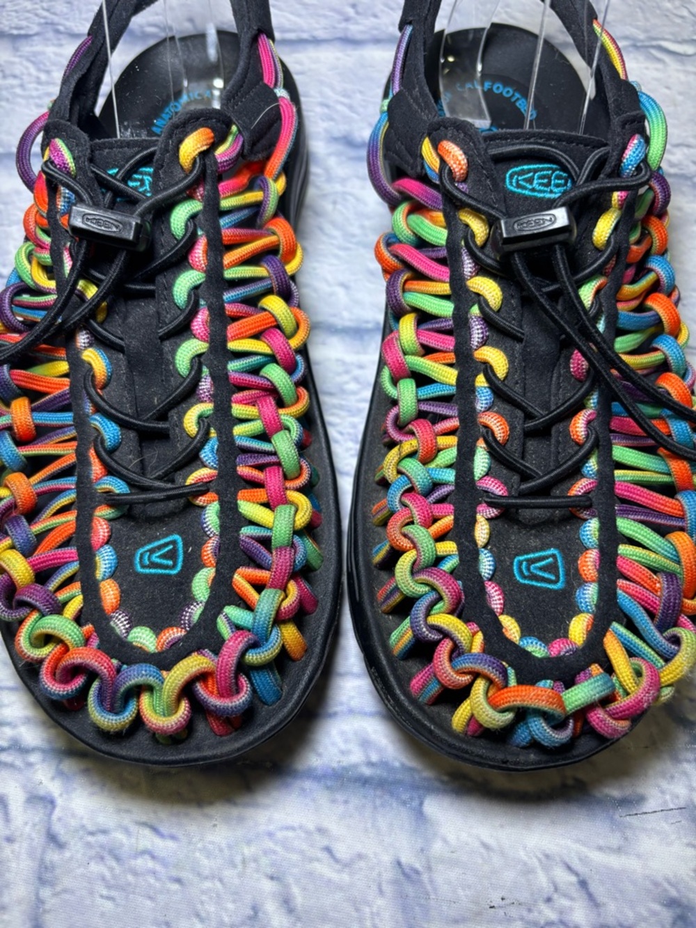KEEN Uneek Tie-Dye Slip-On Sandals Womens 7 US Colorful Paracord Drawstring - Picture 4 of 13